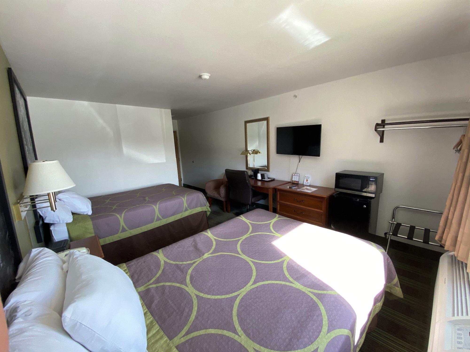 Super 8 By Wyndham Pittsburgh/Monroeville Exterior photo