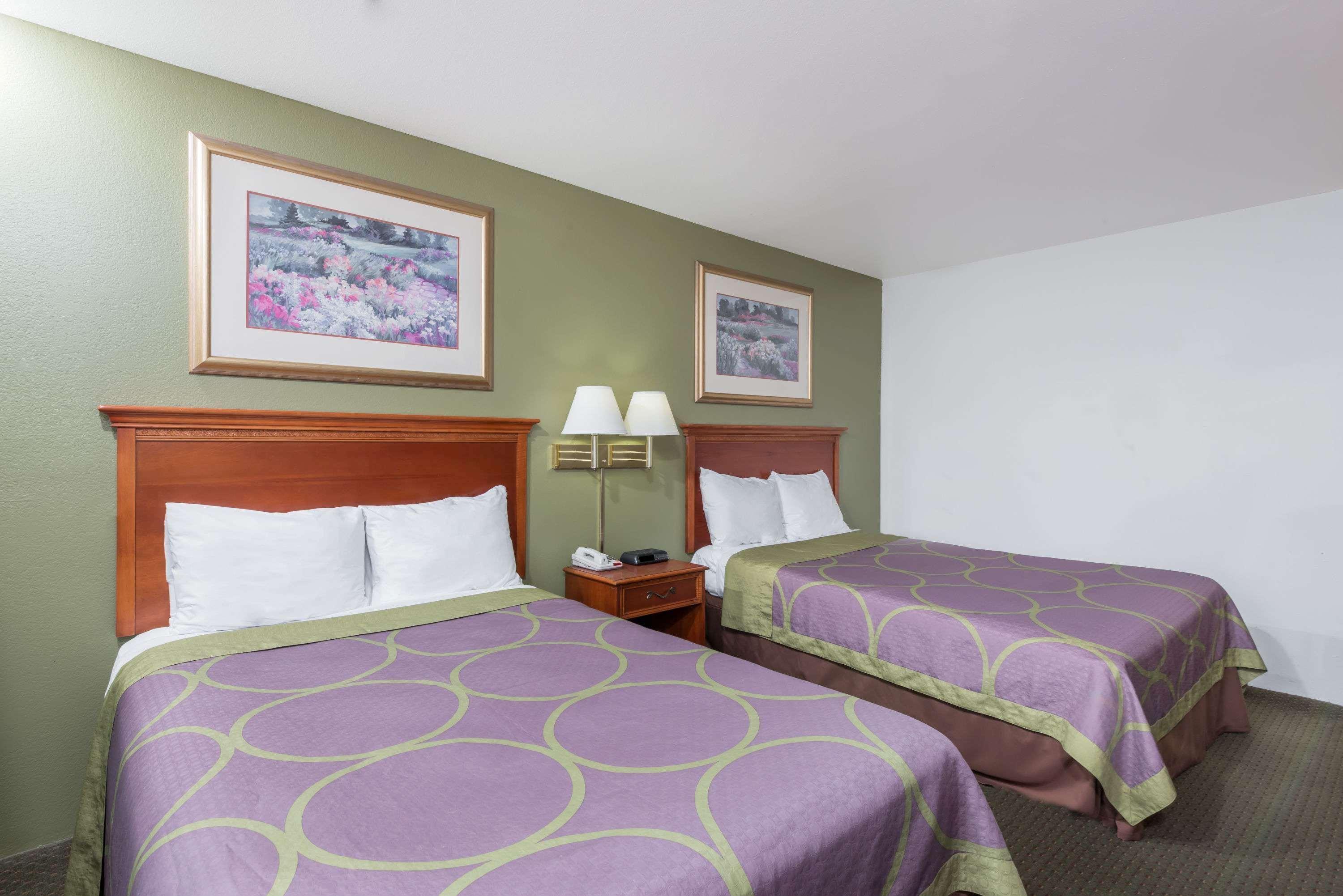 Super 8 By Wyndham Pittsburgh/Monroeville Exterior photo