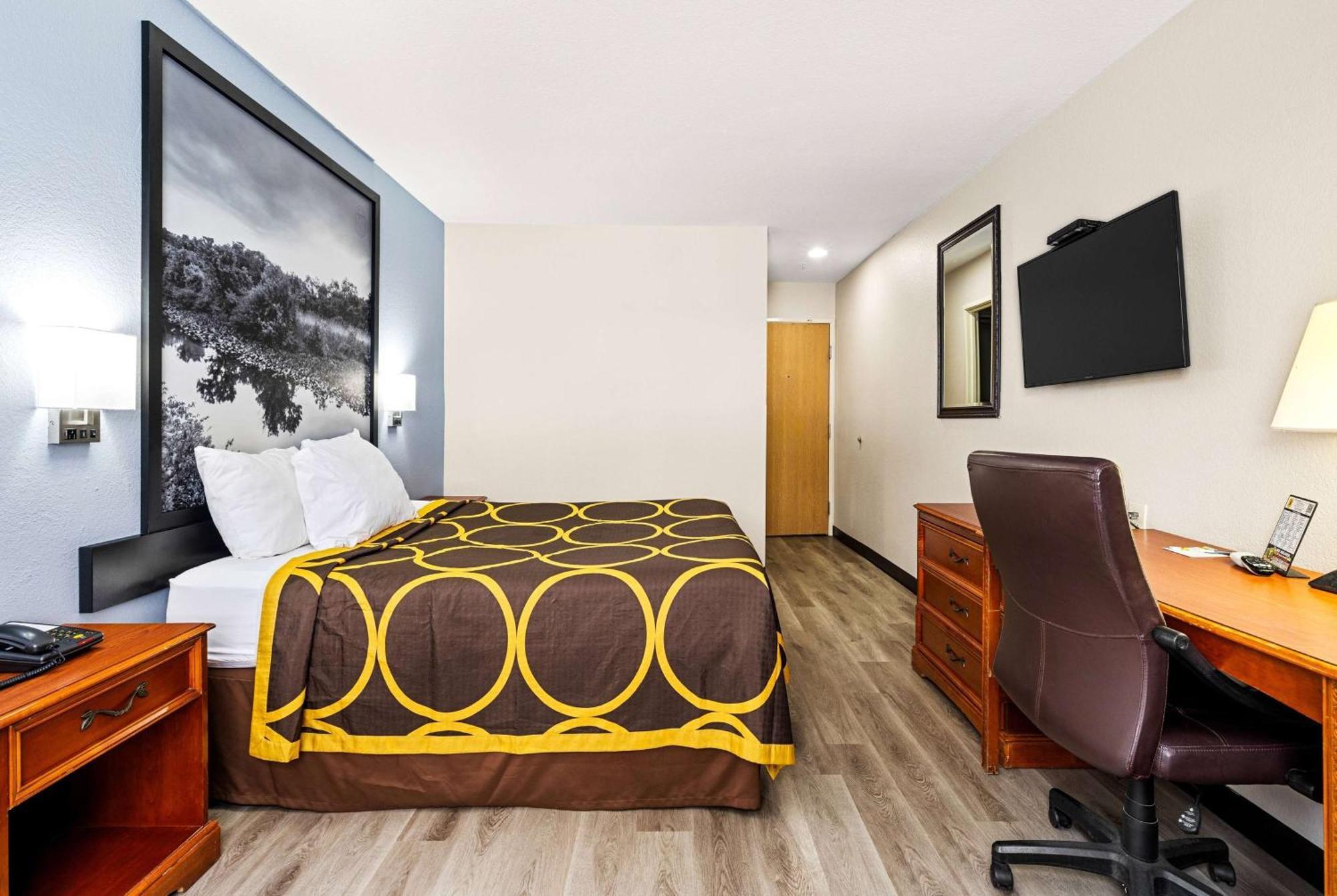 Super 8 By Wyndham Pittsburgh/Monroeville Exterior photo
