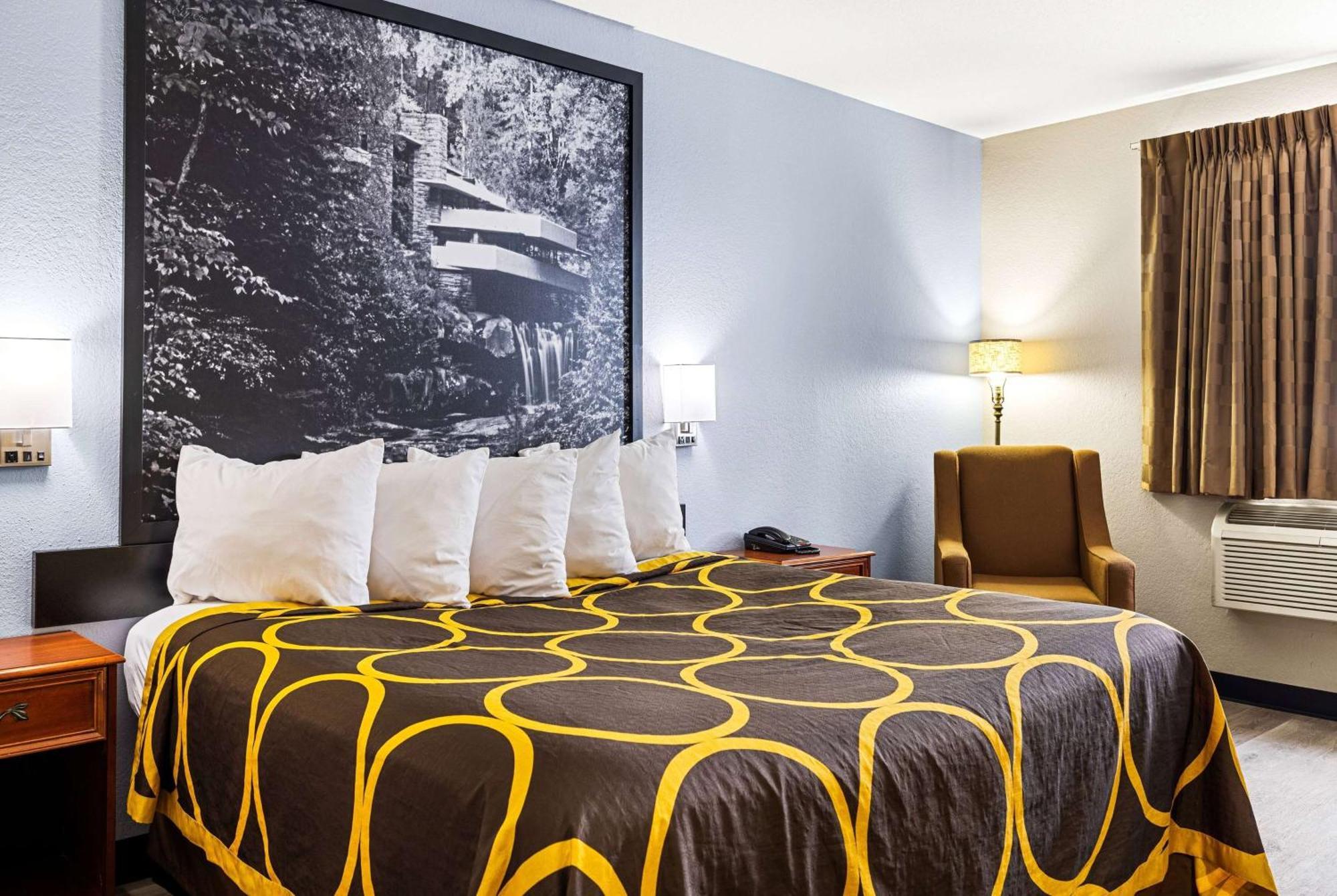 Super 8 By Wyndham Pittsburgh/Monroeville Exterior photo